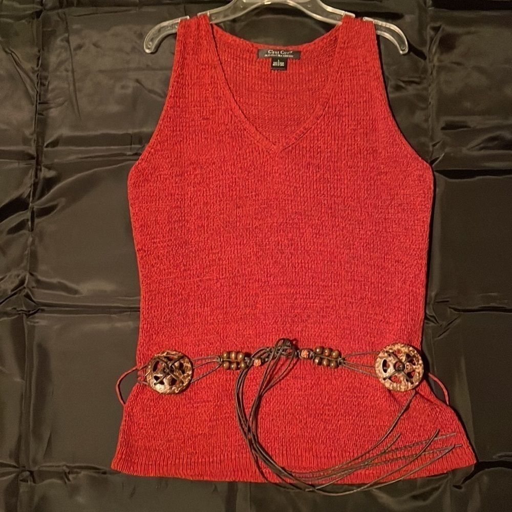 C’est City burgundy/deep red sweater tunic w/ leather & wood tie belt size L